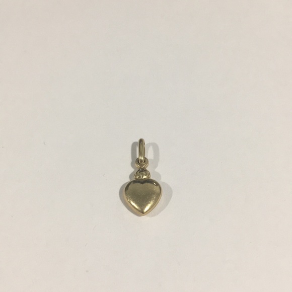 14k Yellow Gold Small Heart ❤️ Charm - Picture 4 of 4